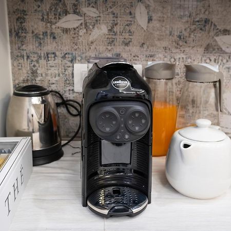 Casa Davorio Acomodação com café da manhã Salerno Exterior foto